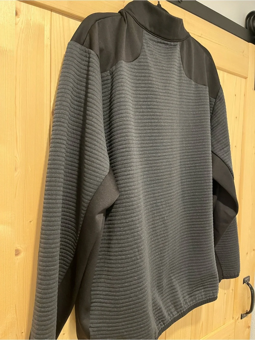 Attack Life by Greg Norman Men's Charcoal & Black Quarter-Zip Pullover